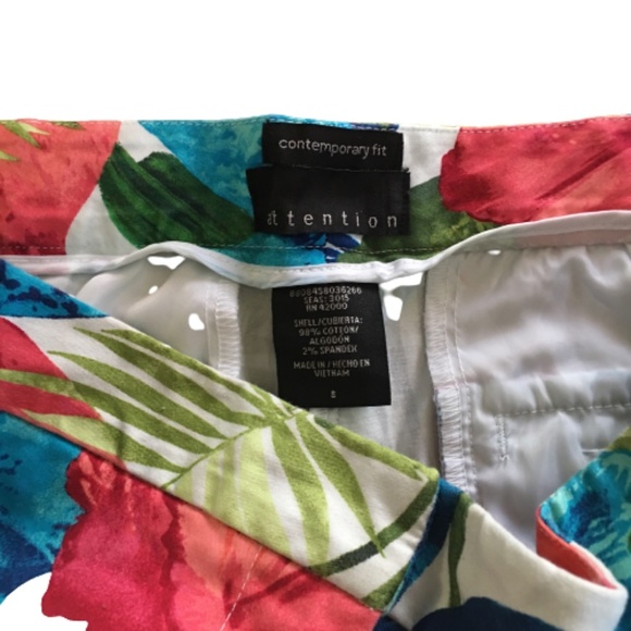 Attention Contemporary Fit Tropical Floral Shorts 8 - Picture 3 of 3